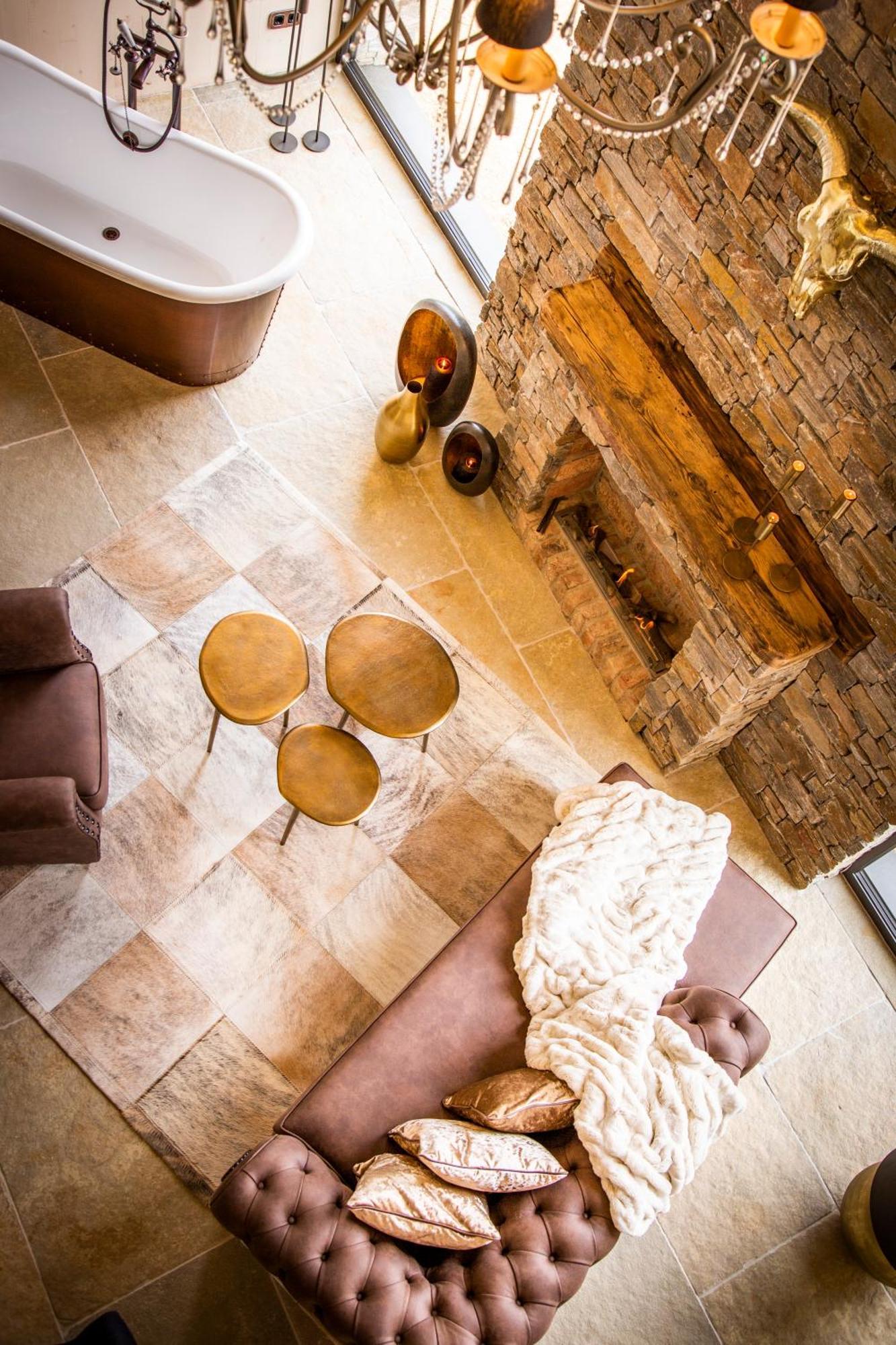 Golden Hill Country Chalets & Suites Waldschach Екстериор снимка