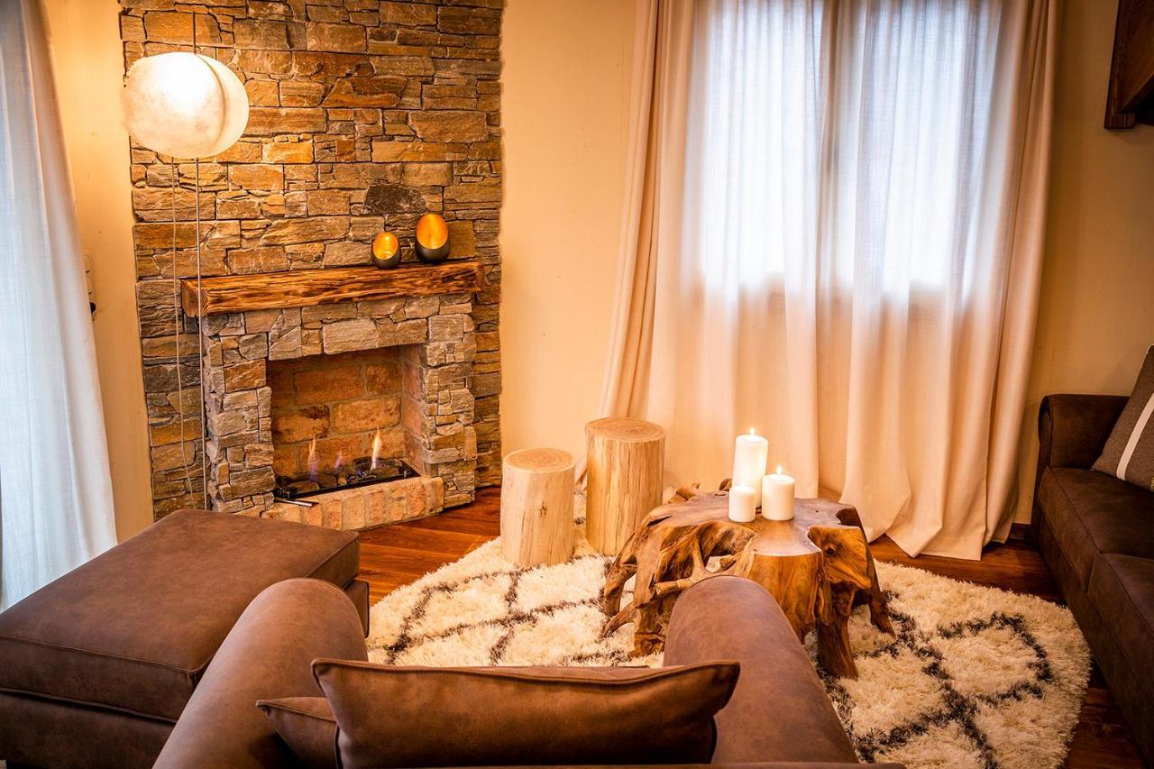 Golden Hill Country Chalets & Suites Waldschach Екстериор снимка